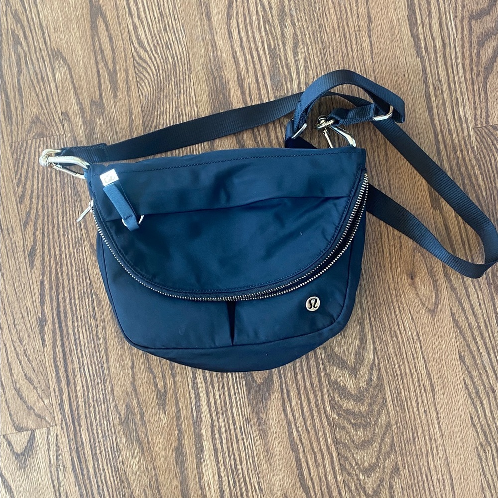 lululemon athletica Black Belt Bag
